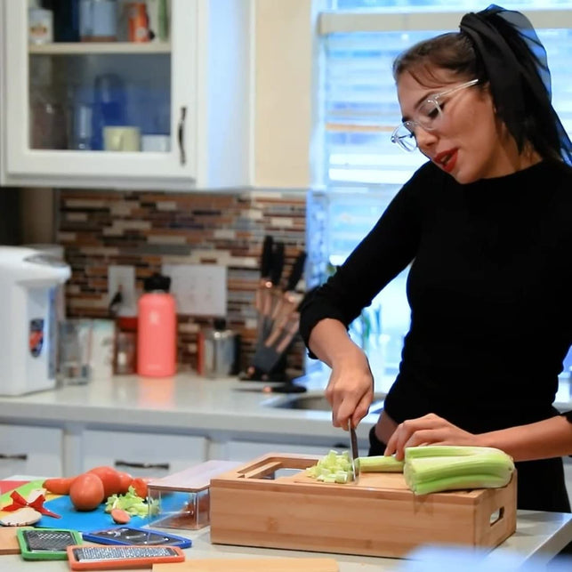 CARLA HOME Large Bamboo Chopping Board and 4 Containers with Mobile Holder Gift Included for Kitchen, Large Cutting Board with Juice Grooves, Sliding Opening and Carving Board with Trays for Storage